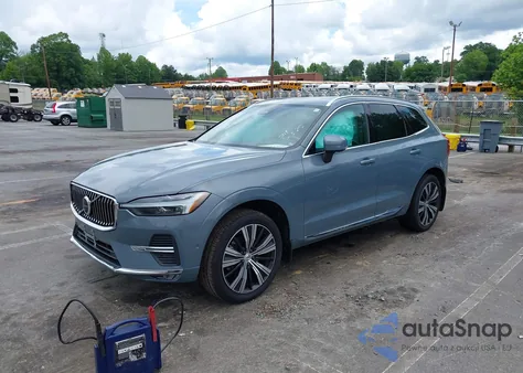 2022 Volvo Xc60 B6 Inscription z USA, uszkodzony, nr VIN YV4062RL6N1954497